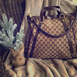 MAKE OFFER AUTHENTIC VINTAGE GUCCI BROWN GG LOGO